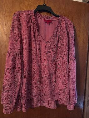 Jennifer Lopez Woven V-Neck Long Sleeve Blouse in Dusty Rose Snake Print